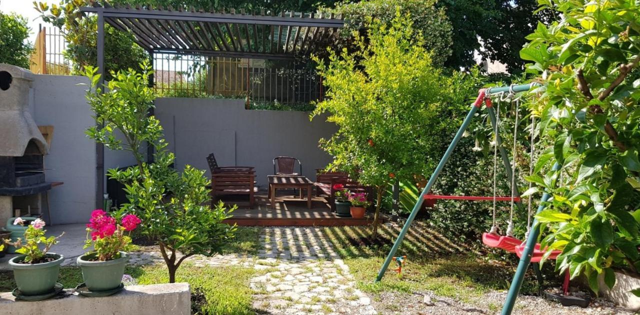 Apartment Fini Tivat Bagian luar foto